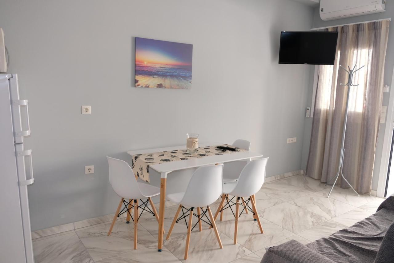 Bright & Comfy Apartments Near The Beach Кос Екстериор снимка